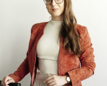 Lektorka Dubravka Karadarević